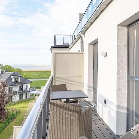 Boddenperle - 5-sterne-ferienwohnung Mit Ostbalkon, 2 Baedern & Strandhaus-charme Apartamento